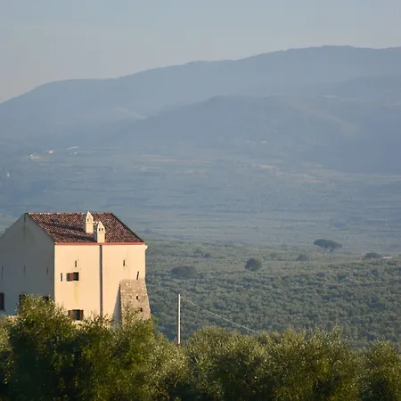 Torre Bruno * Carpino